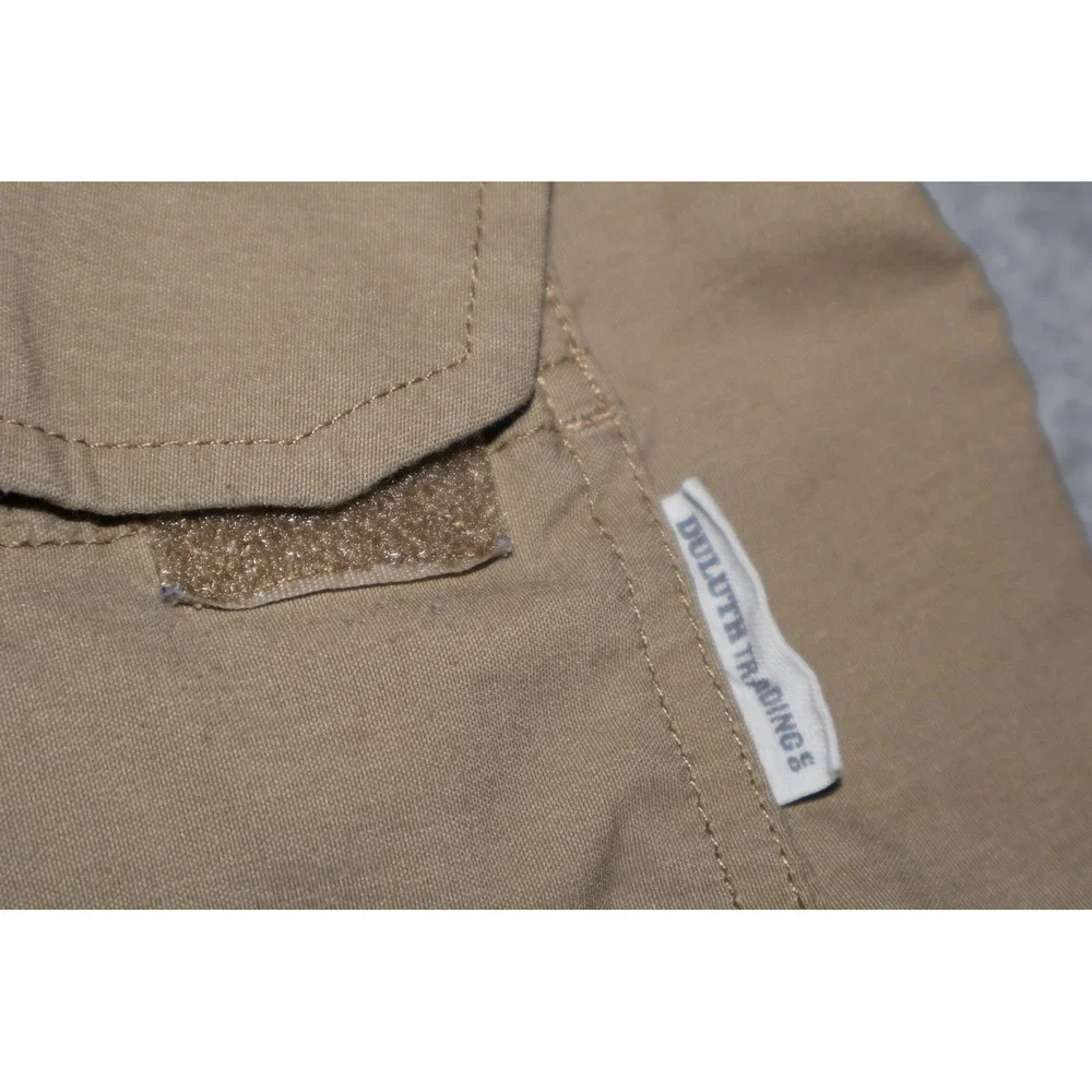Duluth Trading Co Shorts Mens 40 Khaki Flex Dry on the Fly Cargo Hiking Outdoor